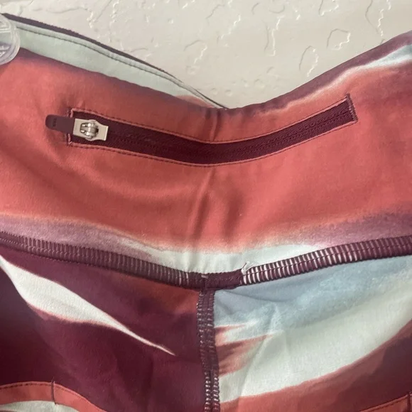 Smartwool Active Lined Shorts Large Black Cherry Horizon Print NWT - Picture 7 of 8